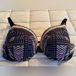 PINK Victoria's Secret Geometric Black and Purple Bra